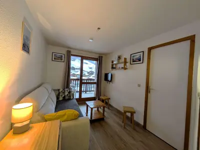 Appartement in Arêches Beaufort, Appartement cosy à Arêches, 50m des pistes, terrasse ouest et piscine l'été - L885690