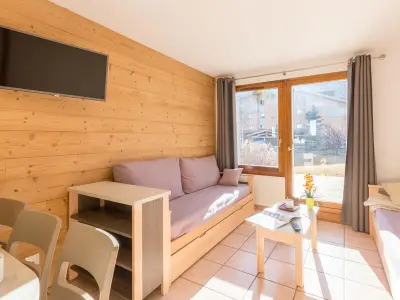 Appartement à La Salle les Alpes, Chalet Lumineux 6 Pers. à 400m des Pistes · Wifi Gratuit · Animaux Acceptés - L952767