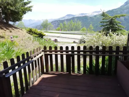 Charmant 2P rénové esprit montagne avec grande terrasse à Pra Loup, proche des pistes - Photo 4