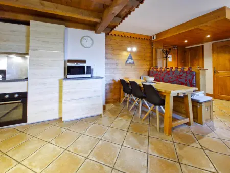 Charmant 4 pièces au pied des pistes avec piscine - Photo 5