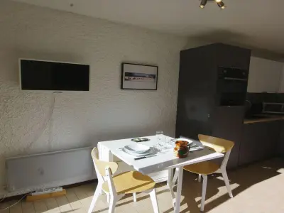 Appartement à Champagny en Vanoise, Studio cosy à Champagny, 4 pers, kitchenette équipée, balcon sud, animaux admis - L885764