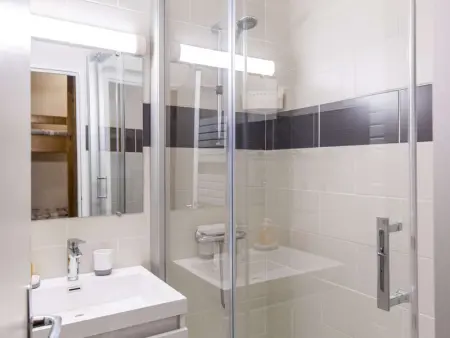 Studio cabine au centre avec accès direct aux pistes - Photo 7