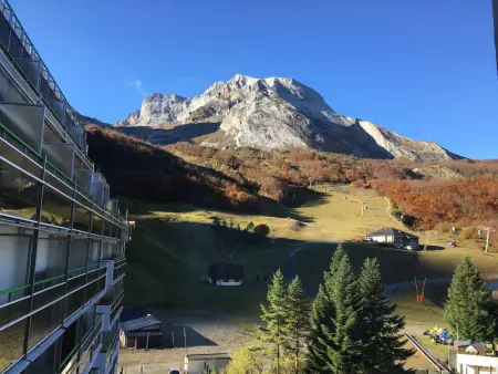 Studio cabine au centre avec accès direct aux pistes - Photo 8