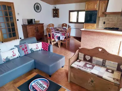 Appartement à Pralognan la Vanoise, Duplex lumineux avec mezzanine, proche pistes et centre, balcon sud, garage inclus - L885797