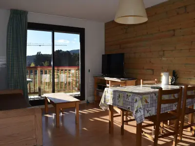 Appartement à Font Romeu Odeillo Via, 3 Pièces Cabine avec Balcon et Parking à Font-Romeu - L885802