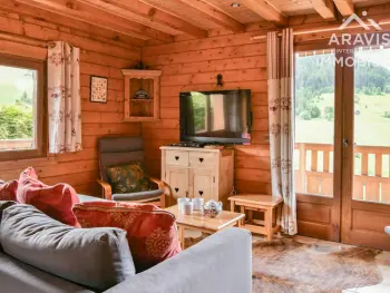 Chalet en Le Grand Bornand,Chalet cosy, 4 chambres, 8 pers, proche commerces, terrasse, parking, Wifi FR-1-391-150 N°832100