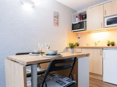 Appartement à Saint Lary Soulan, Appartement rénové 4 pers. calme proche centre Saint-Lary village - L885807