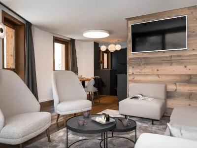 Appartement à Courchevel, Duplex plein sud à Courchevel Village - 4 pers - Pieds des pistes, balcons, parking, casier à skis - L956240