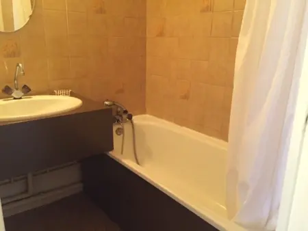 Studio cosy à Risoul 1850 - 4 couchages, pied des pistes, parking, balcon - Photo 9