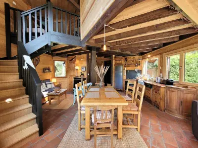 Chalet à Les Gets, Chalet de Charme aux Gets - 6 Pers, 3* avec Navette pour les Pistes et Jardin Privatif - L832138