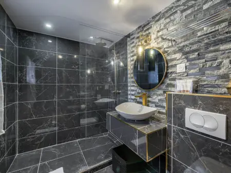 Chalet Mitoyen à Courchevel Moriond, 4 Chambres, 8 Personnes, Ski aux Pieds, Parking, Services Inclus - Photo 5