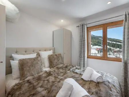 Chalet Mitoyen à Courchevel Moriond, 4 Chambres, 8 Personnes, Ski aux Pieds, Parking, Services Inclus - Photo 8