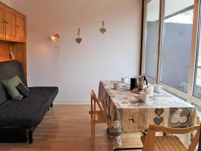 Appartement à Vars, Studio cosy avec balcon, au pied des pistes et proche des commerces, Vars Les Claux - L885978