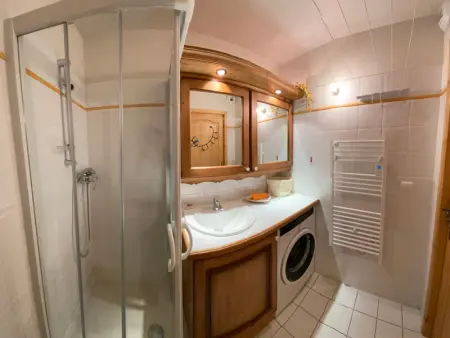 Appartement lumineux 8 pers avec piscine et parking près des pistes à Villard-sur-Doron - Photo 2