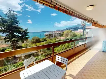 Wohnung in Menton,Joli studio avec terrasse et garage privé à Menton FR-1-196-296 N°885995