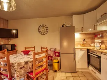 Wohnung in Morillon Village,Appartement rénové 4-6 pers, proche village, télécabine – Morillon FR-1-642-59 N°886045