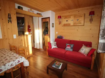 Appartement à Champagny en Vanoise, Joli studio cosy à Champagny, proche centre, terrasse, 4 pers., accès rapide commerces/télécabine - L886090