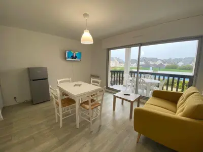 Appartement à Quiberon, Appartement 3 pièces rénové avec piscine à Quiberon - Balcon, parking, proche plage - L886138