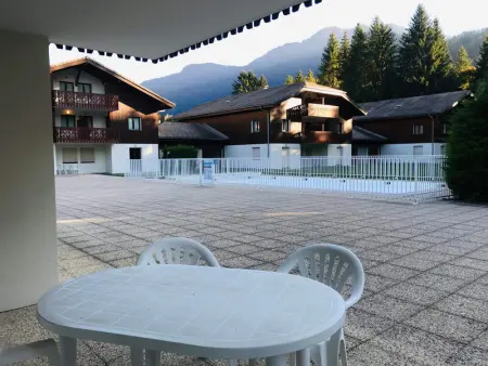 Appartement Confortable avec Piscines, Terrasse et Parking à Samoëns - Photo 1