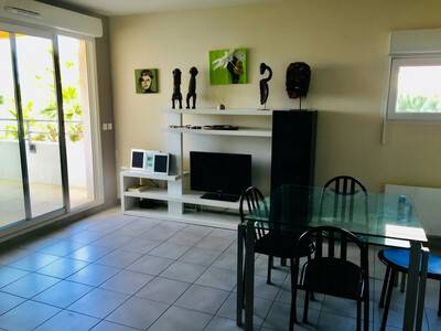 Location Appartement à Sète,70m² + terrasse ouverte et belle vue dégagée FR-1-472-157 N°886159