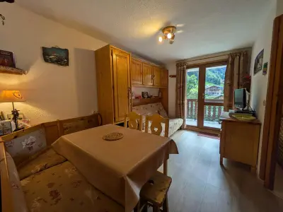 Appartement in Arêches Beaufort, Appartement cosy pour 5, plein sud, au centre d'Arêches-Beaufort, proche pistes avec piscine et wifi - L967009