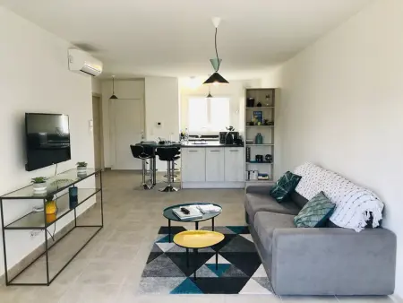 Appartement 2 pièces à Calvi avec terrasse et parking - Photo 11