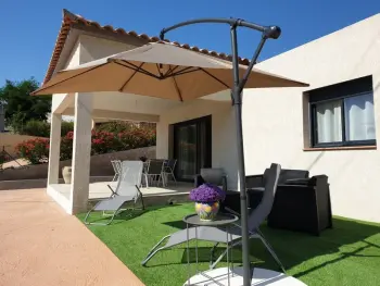 Villa in Porticcio,Villa Climatisée 3 Pièces avec Terrasse - À 5 min de la Plage et du Centre de Porticcio FR-1-61-496 N°832196