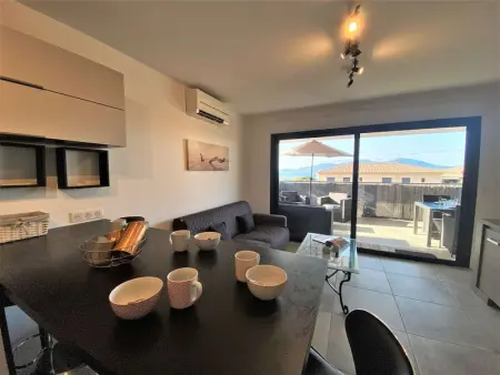 Appartement Contemporain 3 Pièces avec Terrasse - 6 Couchages - Photo 2