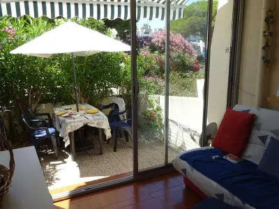 Appartement à Port Camargue, Studio cosy avec piscine et parking, 4 couchages, proche plage – Le Grau-du-Roi - L886196