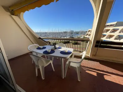 Appartement à Port Camargue, Studio cabine pour 4 avec piscine et parking à Port Camargue - L886201