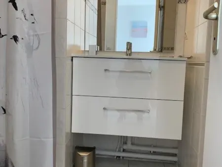 Appartement climatisé à Balaruc-les-Bains avec balcon, parking et animaux admis - Photo 8