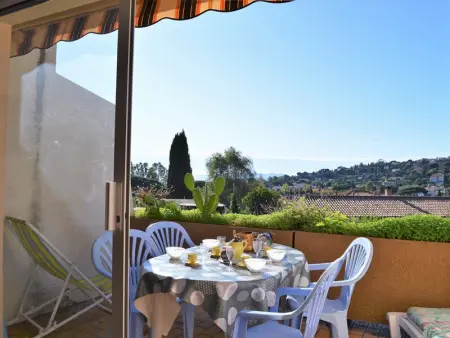 Appartement à Le Lavandou, Studio coin nuit proche plage avec parking - Le Lavandou - L886304