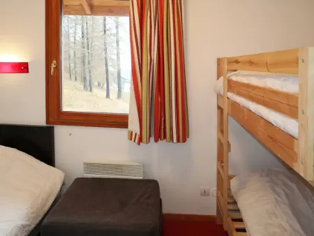 Chalet de Charme aux Orres - 10 Pers, Piscine, Sauna, Hammam, Cheminée, Skis aux Pieds - Photo 6