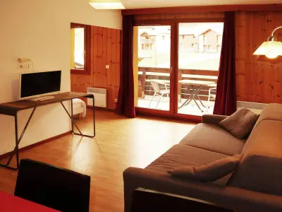 Appartement à Les Orres, Appartement de standing avec piscine, sauna, hammam et WiFi - L886492