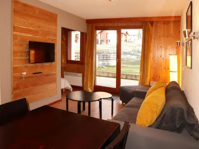 Appartement à Les Orres, Appartement de standing avec piscine, wifi, animaux admis - L886493