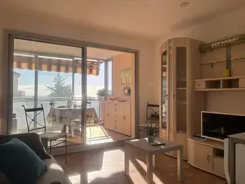 Appartamento a Golfe Juan,Studio agréable avec loggia, garage et plage à proximité - 2 couchages, Golfe-Juan FR-1-252-62 N°886553