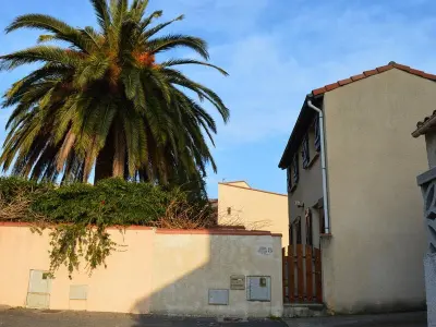 Maison à Saint Cyprien, Charmante Villa à 1km de la Plage, 7 couchages, Garage, Jardin Privé, St-Cyprien - L832262