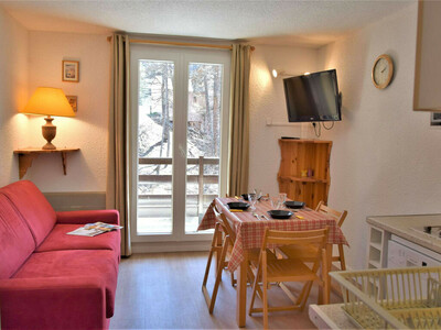 Location Appartement à Risoul,Appartement Studio coin montagne 4 couchages RISOUL 1850 FR-1-330-92 N°886596