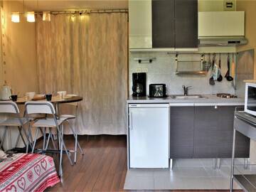 Location Appartement à Risoul,Appartement 2 pièces  4 couchages RISOUL 1850 FR-1-330-135 N°886605