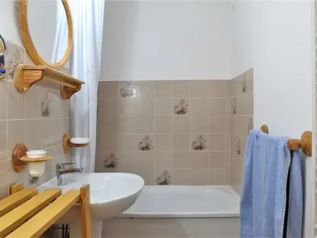 Appartement cosy avec 5 couchages, centre de station Risoul 1850, proche remontées et commerces - Photo 8