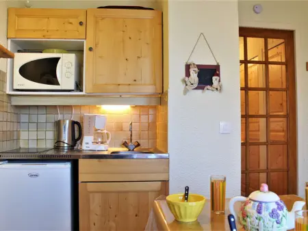 Appartement 2 pièces - Pied des pistes, balcon, piscine, tennis - Risoul 1850 - Photo 7