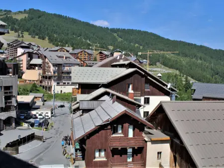 Studio cosy pour 4 à Risoul 1850, au pied des pistes, balcon ouest, 2 étoiles - Photo 16