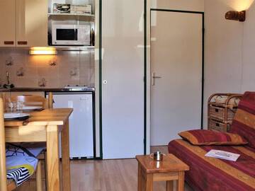 Location Appartement à Risoul,Appartement Studio cabine 4 couchages RISOUL 1850 FR-1-330-213 N°886620