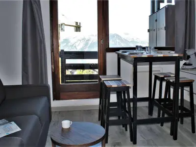 Appartement à Risoul, Studio cosy à Risoul 1850, aux pieds des pistes, proche commerces, parking gratuit - L886651