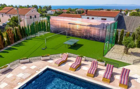 Location Maison 10 personnes à Vir - Photo 1