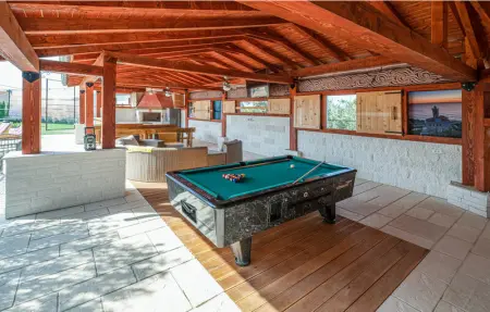 Location Maison 10 personnes à Vir - Photo 2