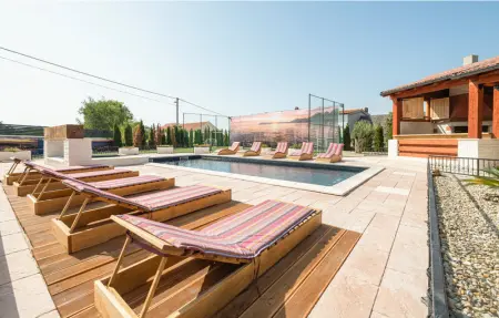 Location Maison 10 personnes à Vir - Photo 7