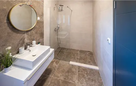 Location Maison 10 personnes à Vir - Photo 31