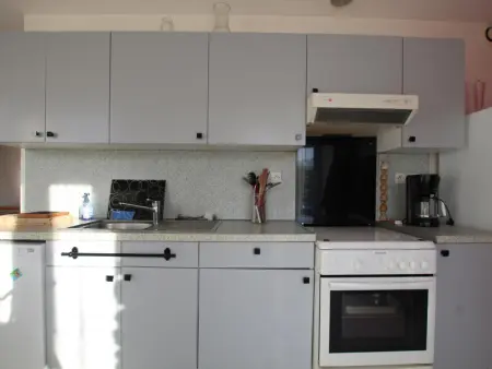 Maison mitoyenne avec terrasse à Lessay, idéale pour familles - Photo 1