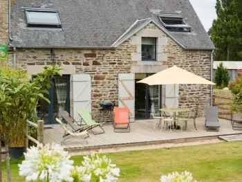 Gite à Dragey Ronthon,Maison familiale avec jardin clos et animaux, proche plage FR-1-362-38 N°832296